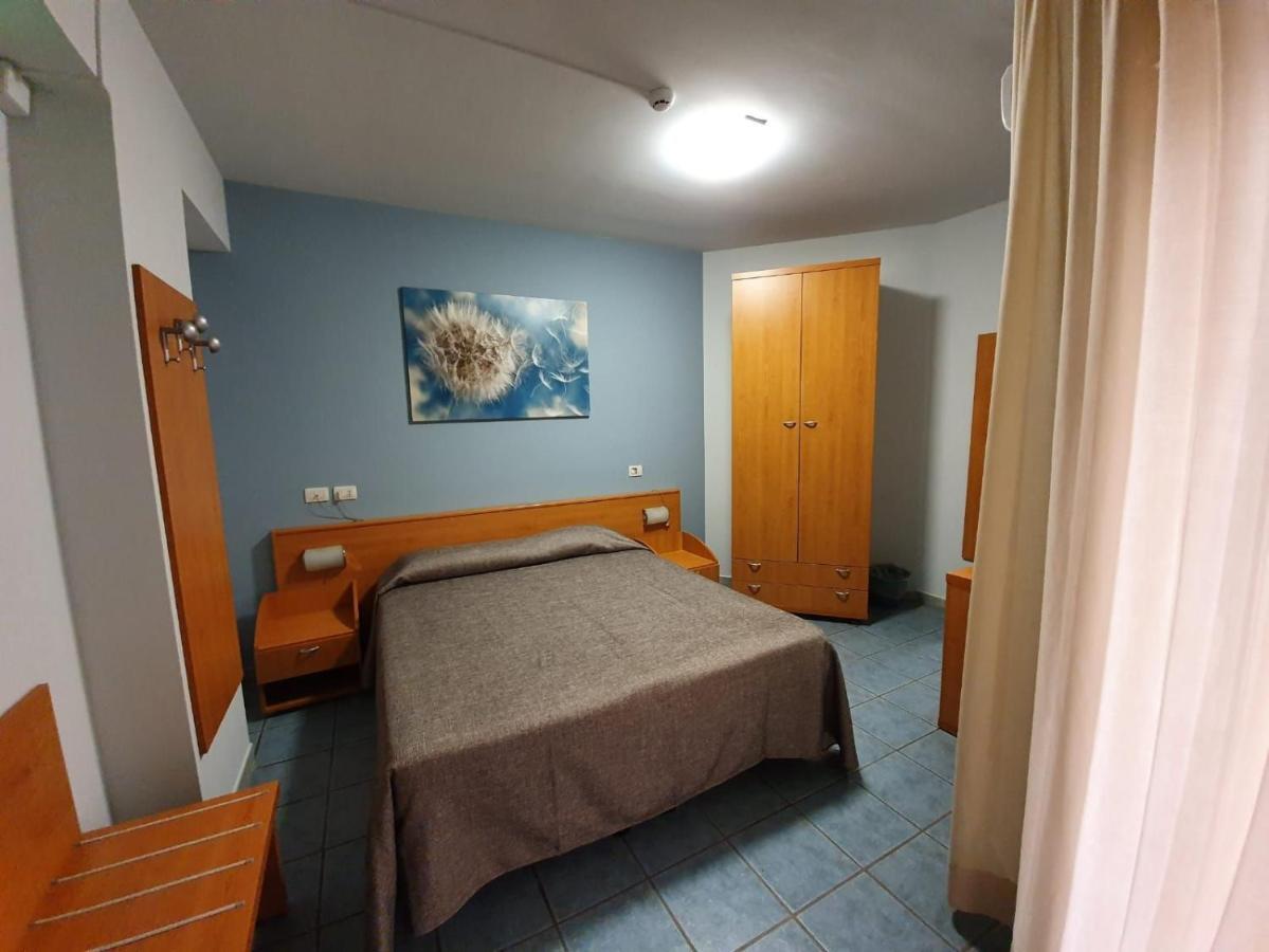 Hotel Casale Dei Greci Бьянкавилла Экстерьер фото